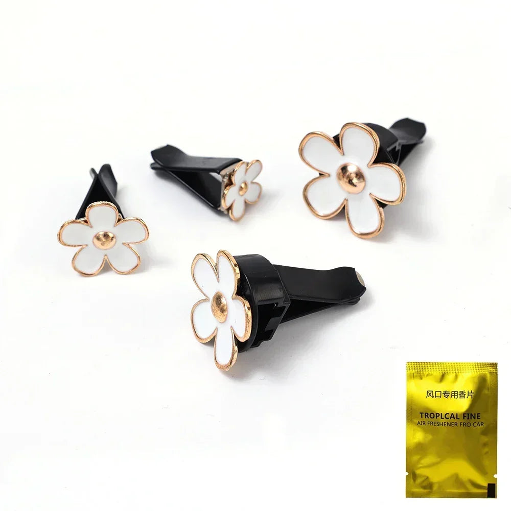 4Pcs/Set Car Outlet Vent Perfume Clips Car Air Freshener Conditioning Aromatherapy Small Daisy Interior Decoration Accessories