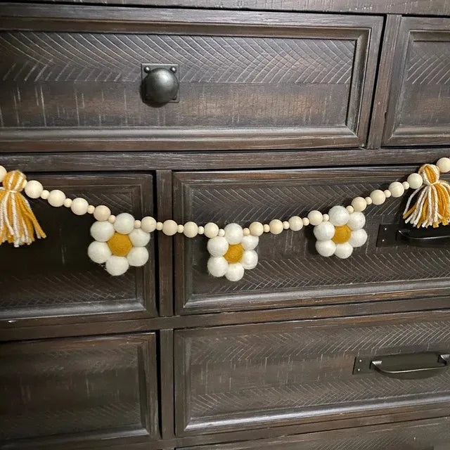 Handmade  Daisy Wall Hanging Garlands Birthday Tassel Banner  Kids Room Decoration Pennant Baby Shower Party Banner Photo Props