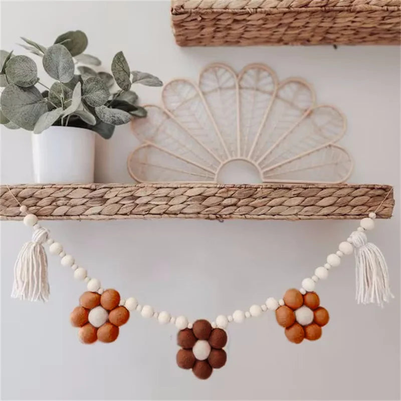 Handmade  Daisy Wall Hanging Garlands Birthday Tassel Banner  Kids Room Decoration Pennant Baby Shower Party Banner Photo Props