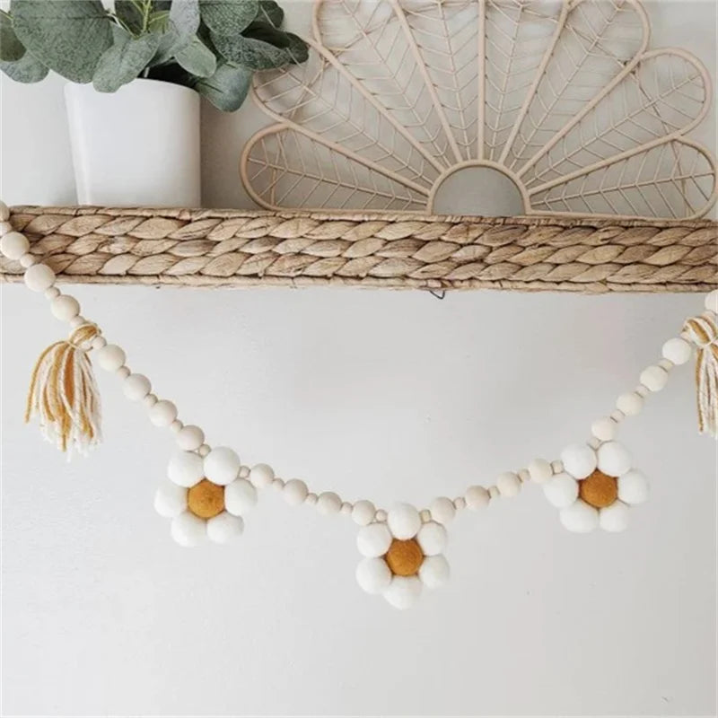 Handmade  Daisy Wall Hanging Garlands Birthday Tassel Banner  Kids Room Decoration Pennant Baby Shower Party Banner Photo Props